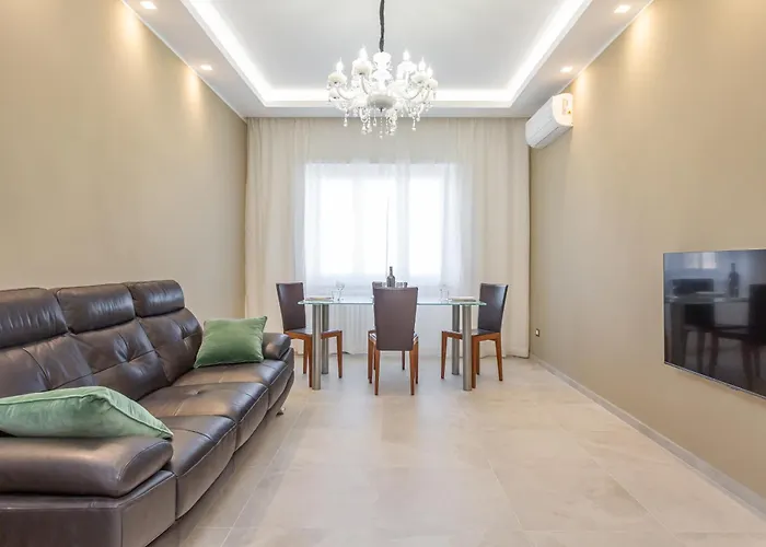 Apartment Cornelia Near Metro A Rom